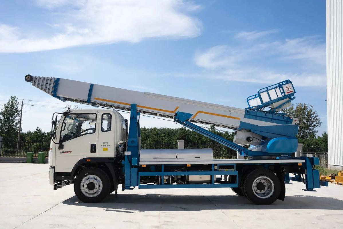 柘荣县云梯上料车租赁费用